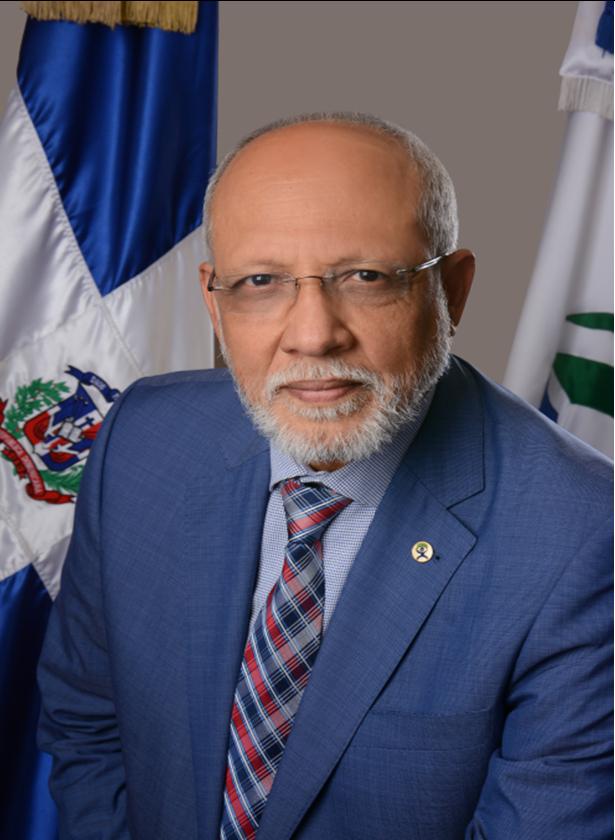 Superintendente_de_Salud_Pedro_Luis_Castellanos.jpg