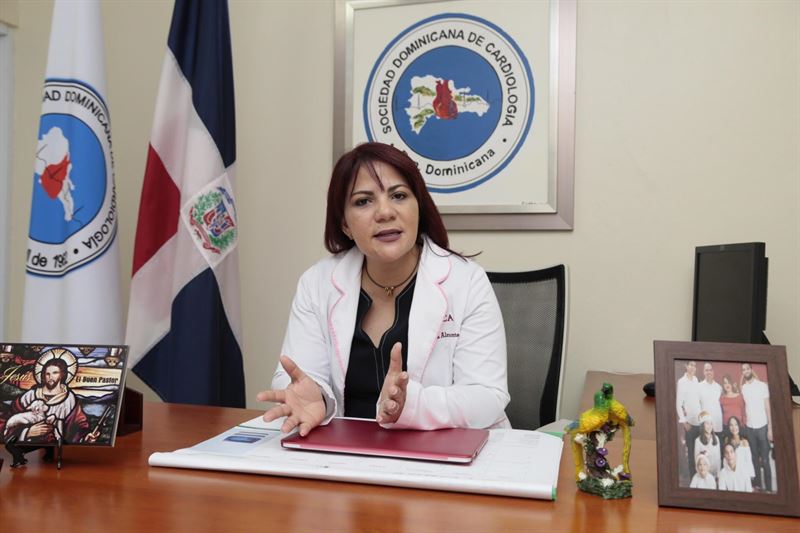 Dra._Caludia_Almonte._Pta_Cardiologia_1.jpg