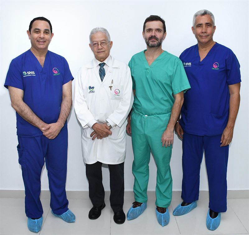 Fotografia_Principal_Doctores_Pablo_Mateo_Giovanni_Báez__Federico_Escobar_y_Licdo.__Ramón_L.jpg