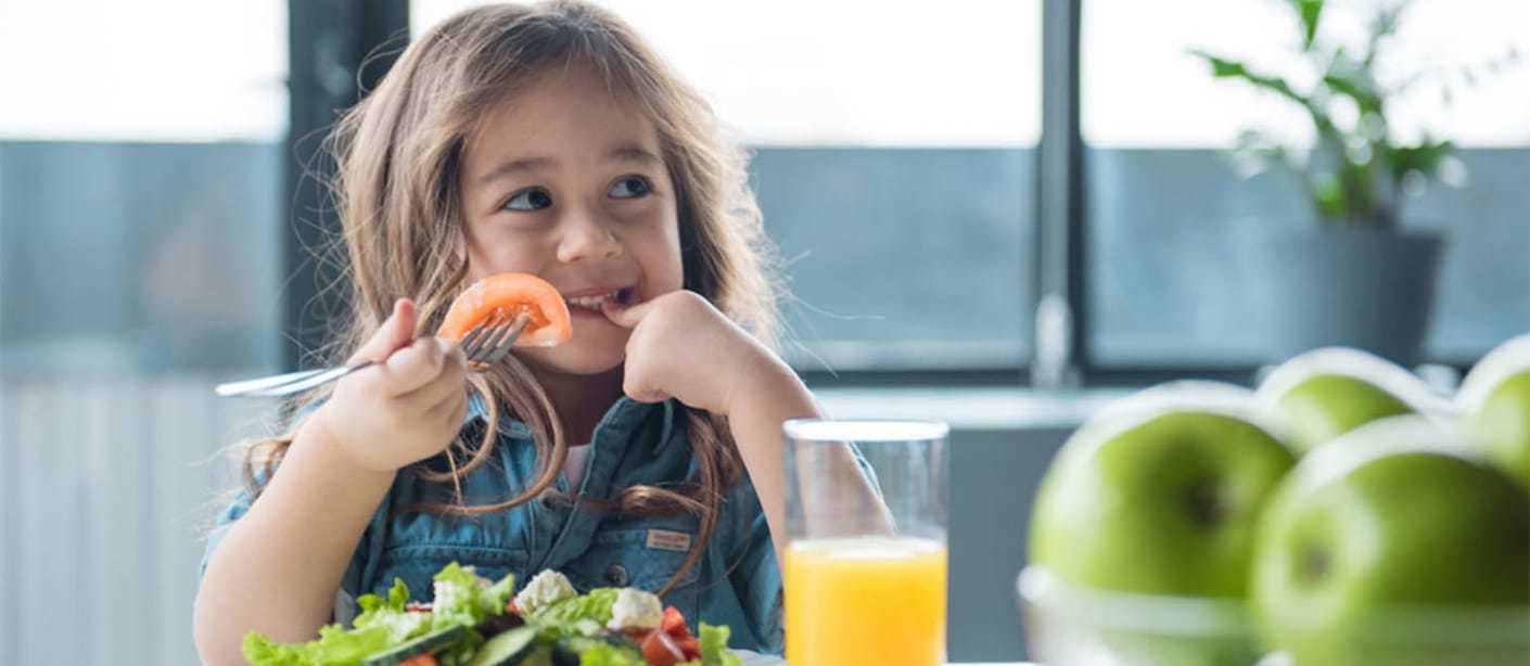 little_girl_eating_salad_1410x614.jpg