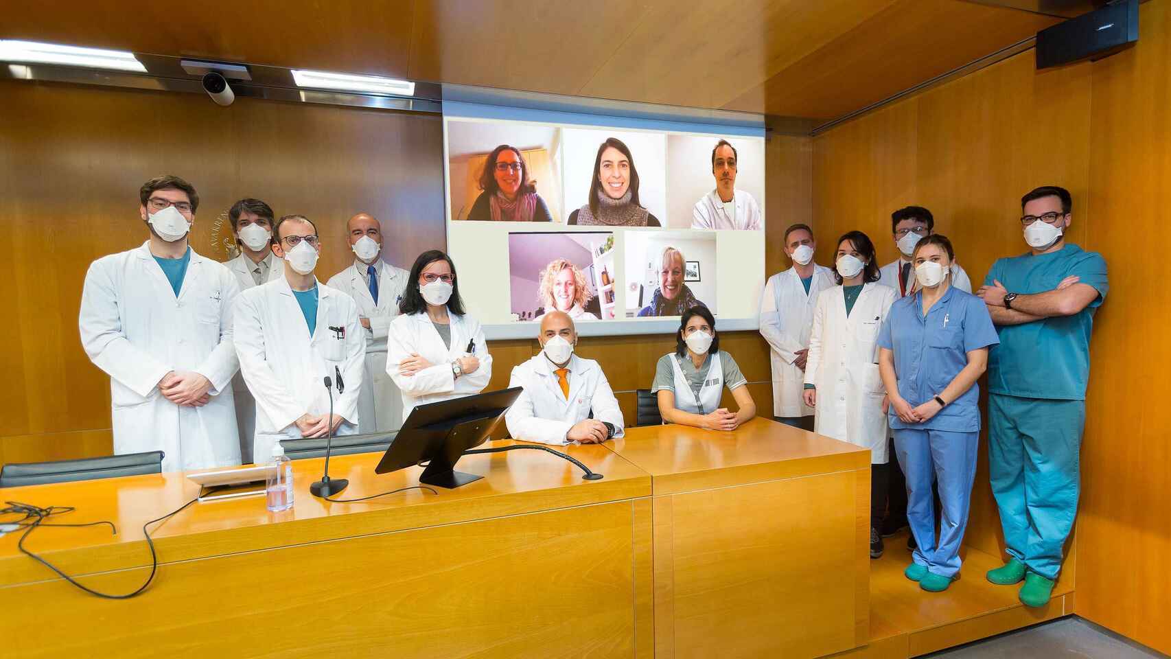 Equipomedicoscorbespaña.jpg