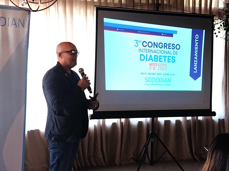 Fotoi_presentación_congreso_diabetes.jpg