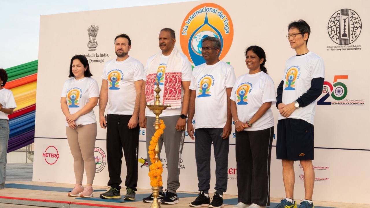 Celebración en el país del Día Internacional del Yoga 2024