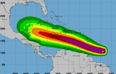 Autoridades de Salud preparadas para recibir a huracán Beryl 