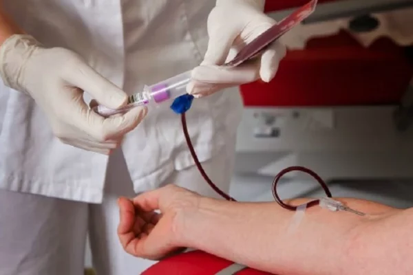 Afirman solo 1.5 % de dominicanos practica altruismo de donar sangre