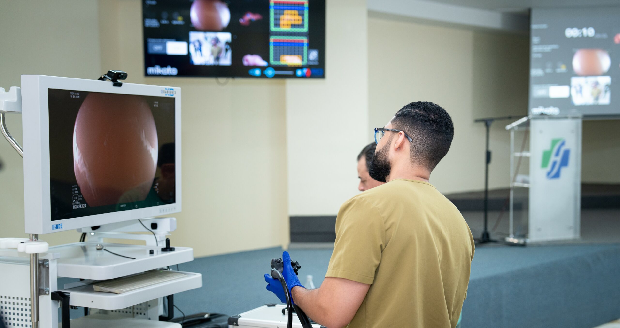 SEMINSA fue patrocinador curso endoscopía terapéutica