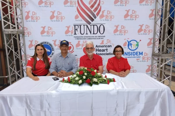 Lanzan campaña “De Rojo por la Mujer” 2025