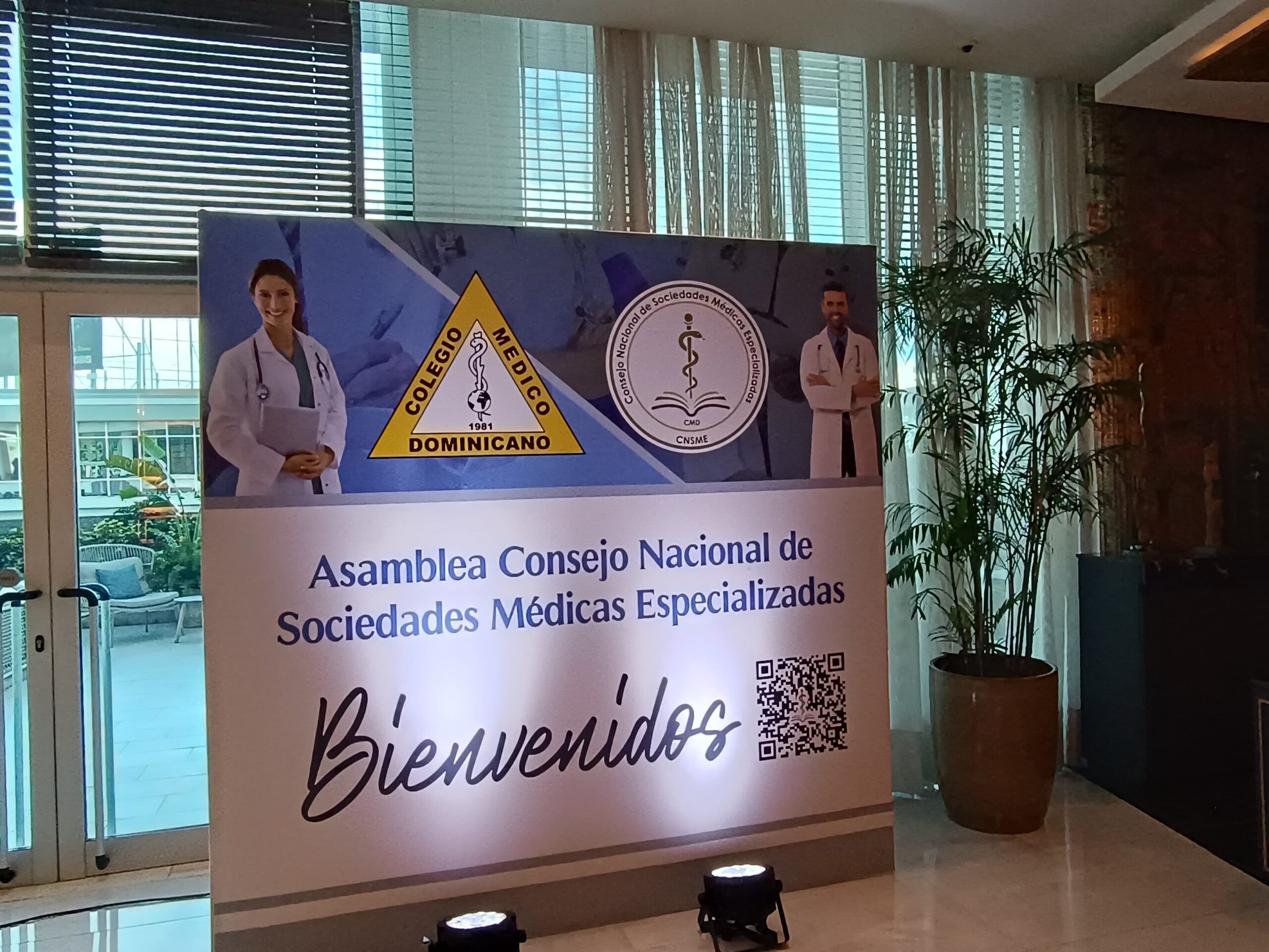 Consejo Sociedades Médicas decide sobre avales