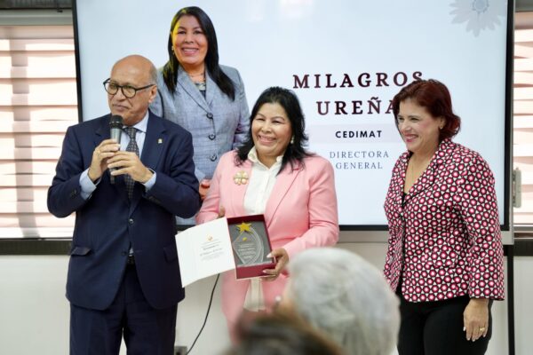 Directora CEDIMAT, reconocida por trayectoria y aportes en sector empresarial