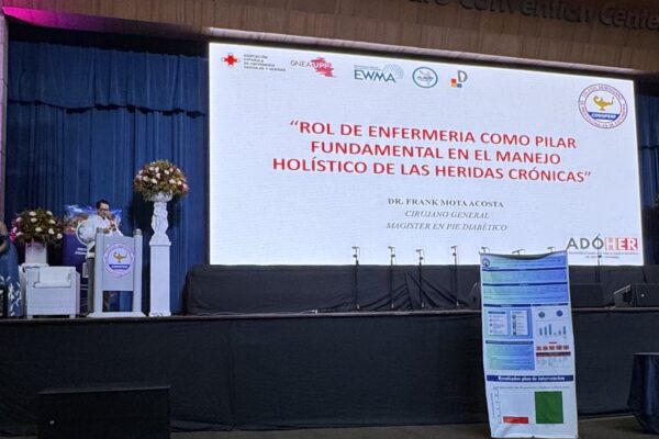 ADOHER destaca rol de la enfermería en el tratamiento integral de heridas crónicas